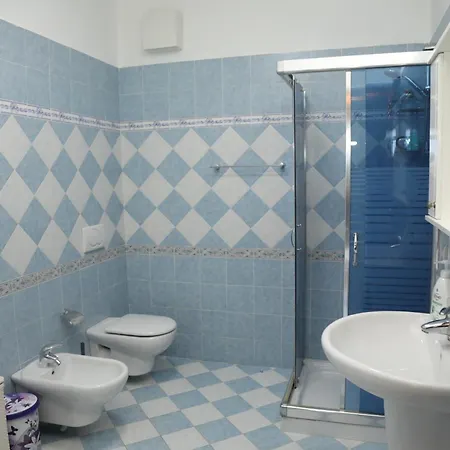 Emerald House Shiroke Feriehus *