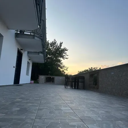 펜션 Emerald House Shiroke