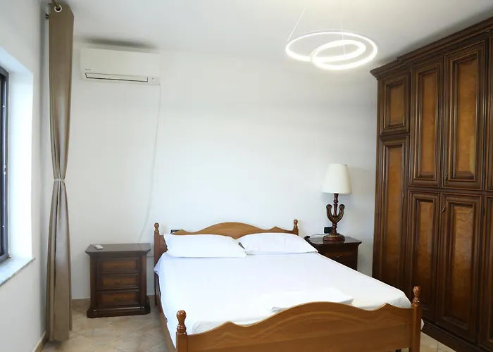 Prázdninový dům Emerald House Shiroke